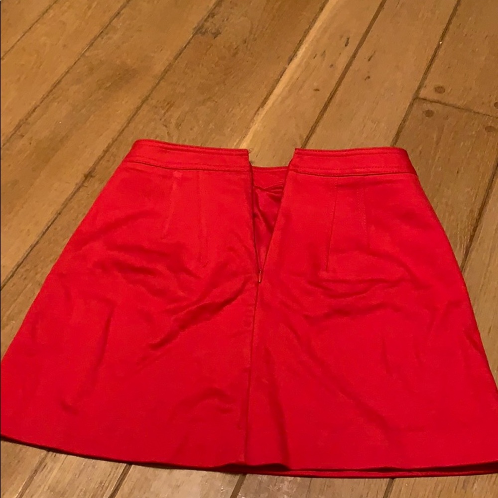 Red Express skirt - Picture 3 of 3